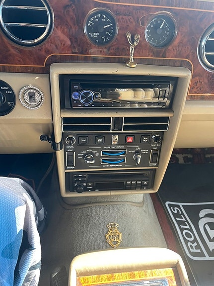 Rolls Royce Silver Spur 11 of 30