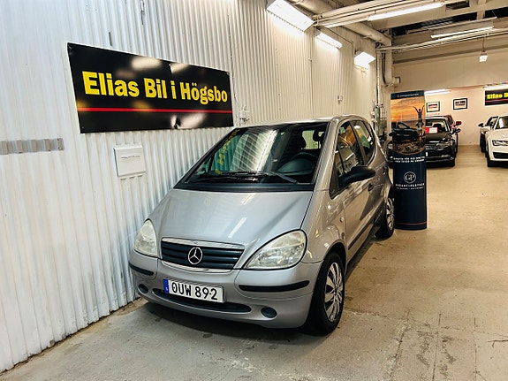Mercedes-Benz A140 2 of 14