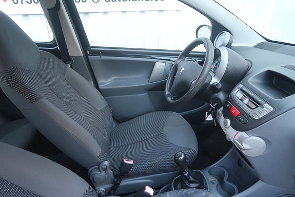 Peugeot 107 7 of 13