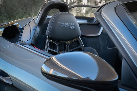 Porsche 718 Spyder RS 3 of 5