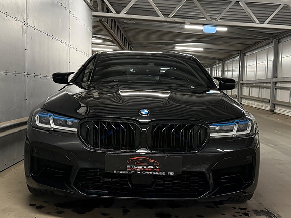 BMW M5 3 of 5