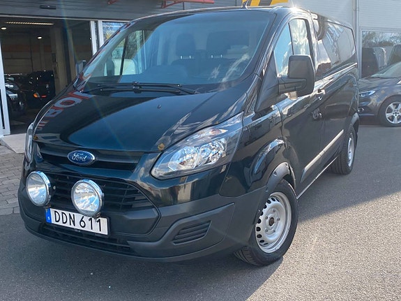 Ford Transit Custom 2 of 11