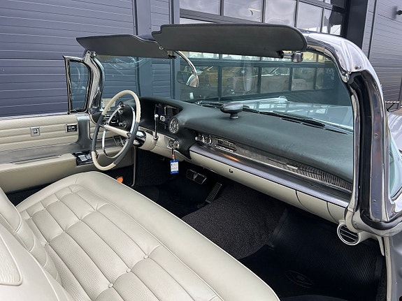 Cadillac Eldorado Biarritz 25 of 27