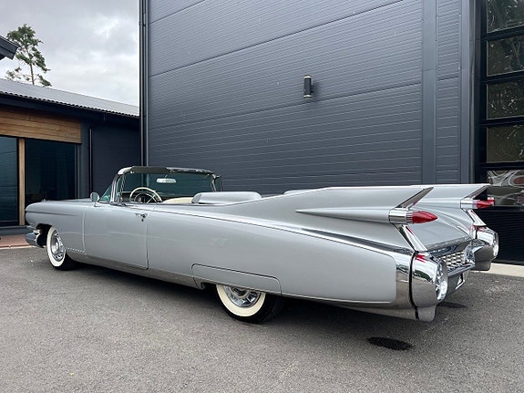 Cadillac Eldorado Biarritz 8 of 27