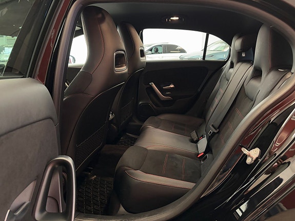Mercedes-Benz A180 13 of 21