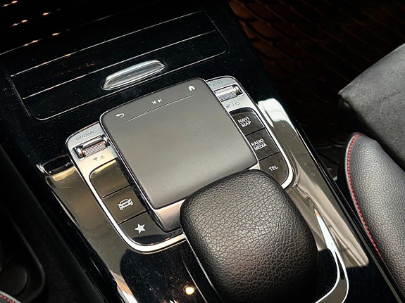 Mercedes-Benz A180 14 of 21