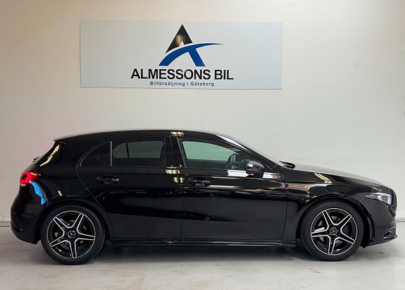 Mercedes-Benz A180 4 of 5