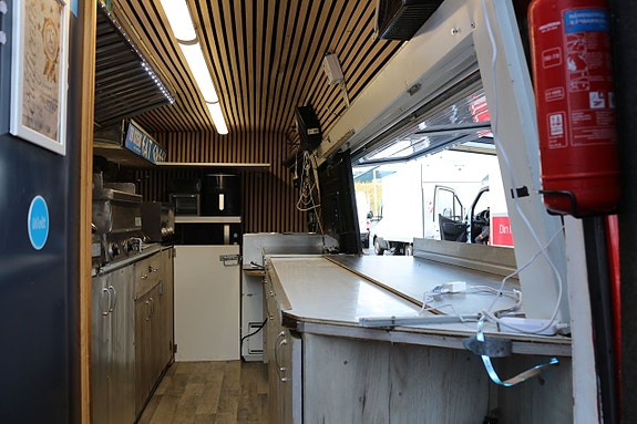 Mercedes-Benz Sprinter 312 8 of 17