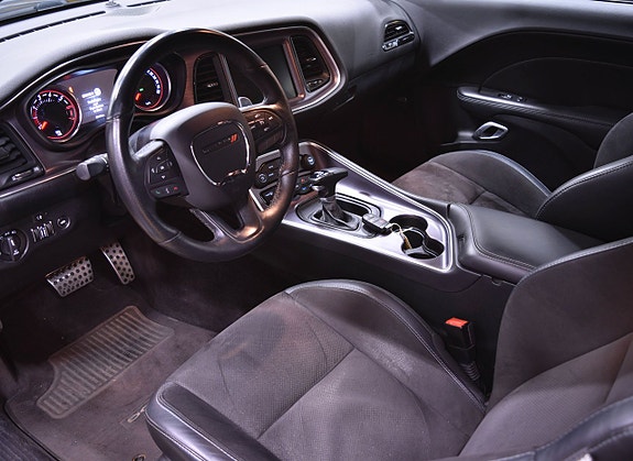 Dodge Challenger 18 of 22