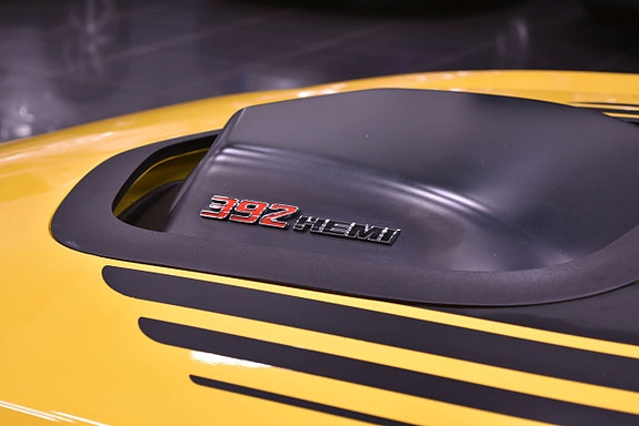 Dodge Challenger 10 of 22