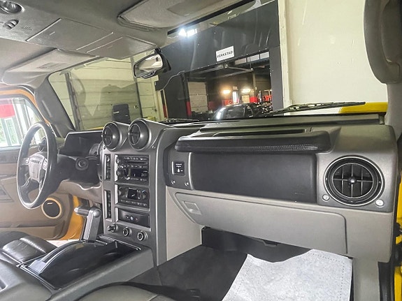 Hummer H2 17 of 20