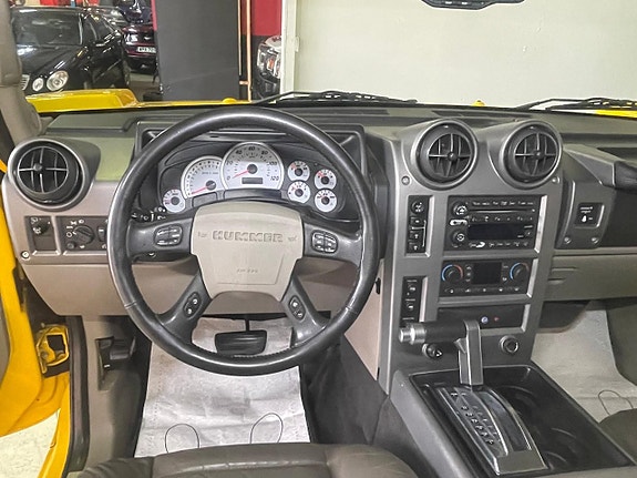 Hummer H2 18 of 20