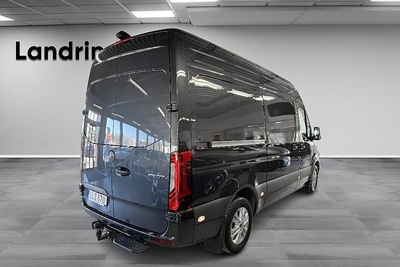Mercedes-Benz Sprinter 319 4 of 16