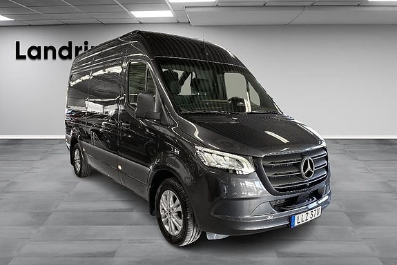 Mercedes-Benz Sprinter 319 2 of 16