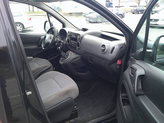 Peugeot Partner 8 of 11