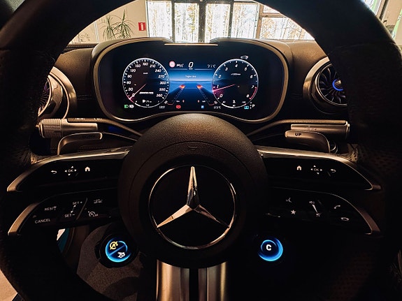 Mercedes-Benz SL63 5 of 5