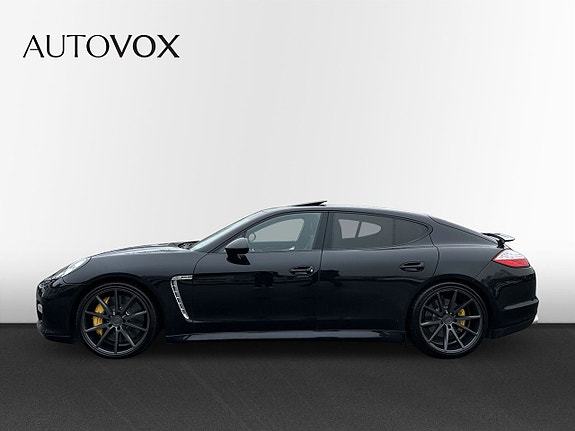 Porsche Panamera Turbo 2 of 5