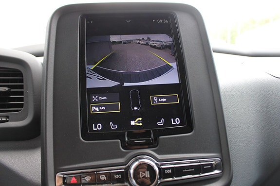 LEVC VN5 9 of 10