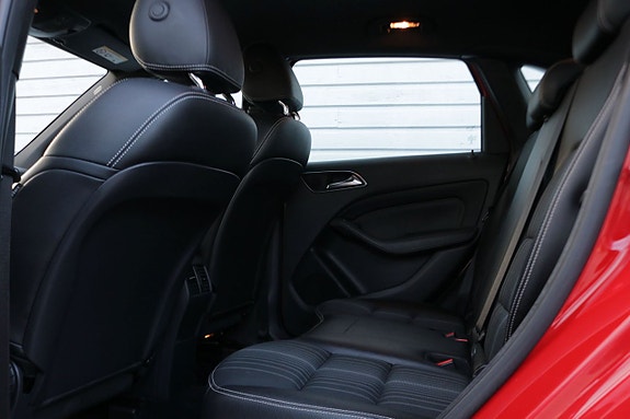 Mercedes-Benz B180 16 of 19