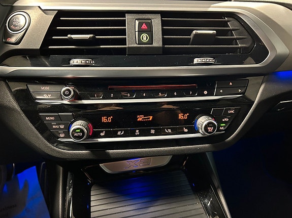 BMW X3 9 of 13