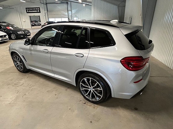 BMW X3 4 of 5
