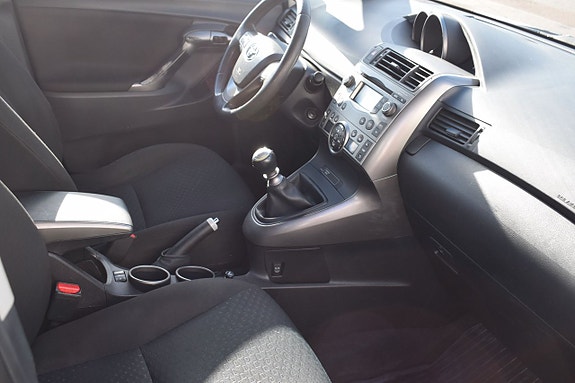 Toyota Verso 10 of 12