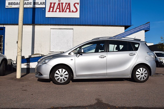 Toyota Verso 2 of 5