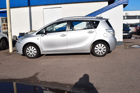 Toyota Verso 12 of 12