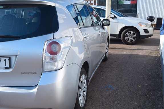 Toyota Verso 7 of 12