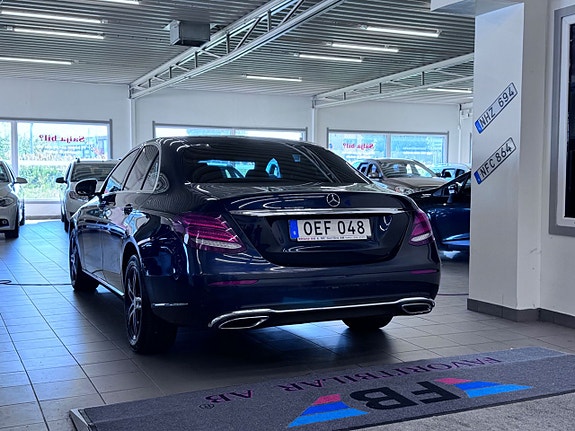 Mercedes-Benz E220 d 15 of 16