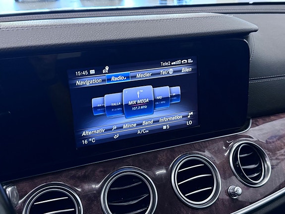 Mercedes-Benz E220 d 10 of 16