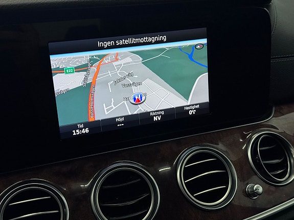 Mercedes-Benz E220 d 12 of 16