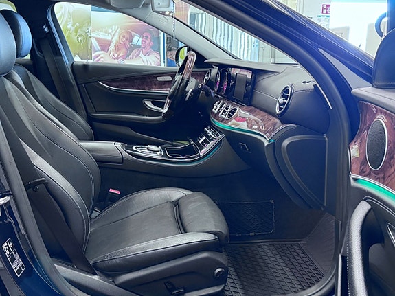 Mercedes-Benz E220 d 8 of 16