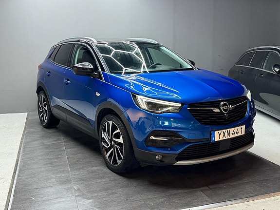 Opel Grandland X 2 of 5