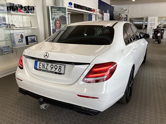 Mercedes-Benz E220 d 3 of 5
