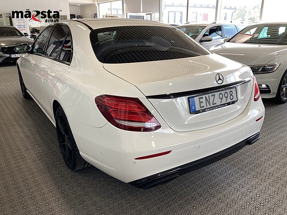 Mercedes-Benz E220 d 4 of 5