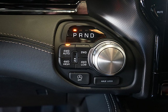 Dodge RAM 1500 14 of 17