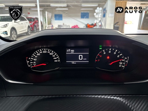 Peugeot 208 9 of 13