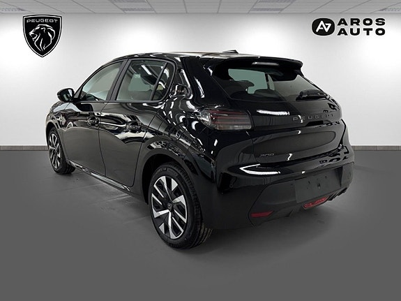 Peugeot 208 6 of 13