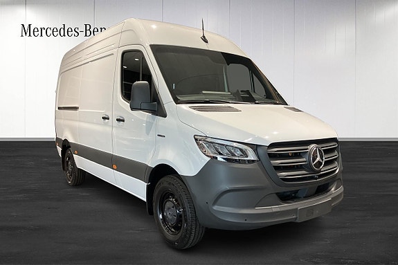 Mercedes-Benz eSprinter 414 2 of 5