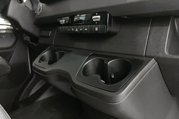 Mercedes-Benz eSprinter 414 11 of 15