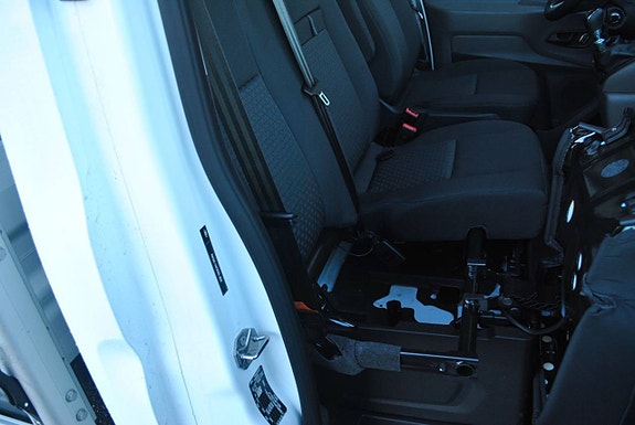 Ford Transit 11 of 17