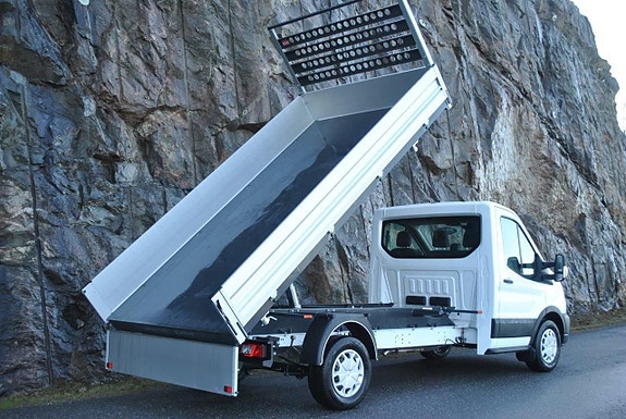 Ford Transit 2 of 5