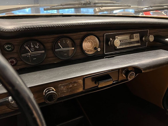 Volvo P1800 ES 9 of 12