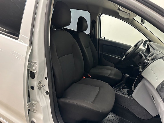 Dacia Sandero 15 of 15