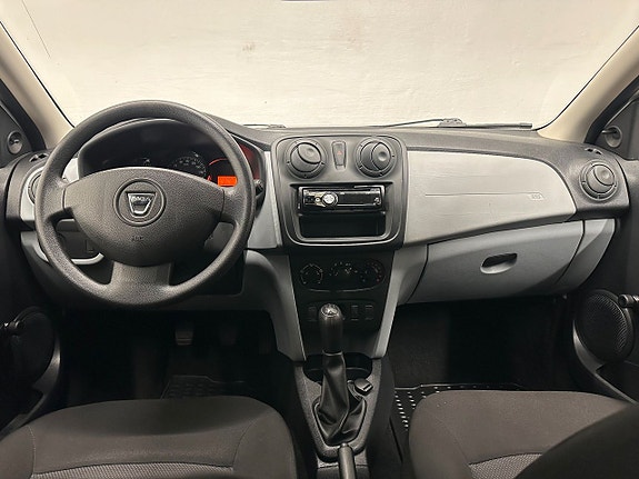 Dacia Sandero 10 of 15