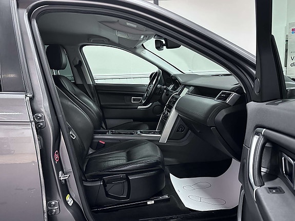 Land Rover Discovery Sport 15 of 25