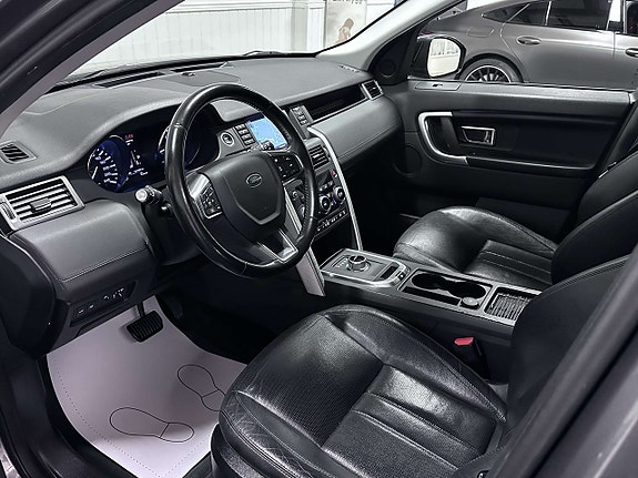 Land Rover Discovery Sport 13 of 25