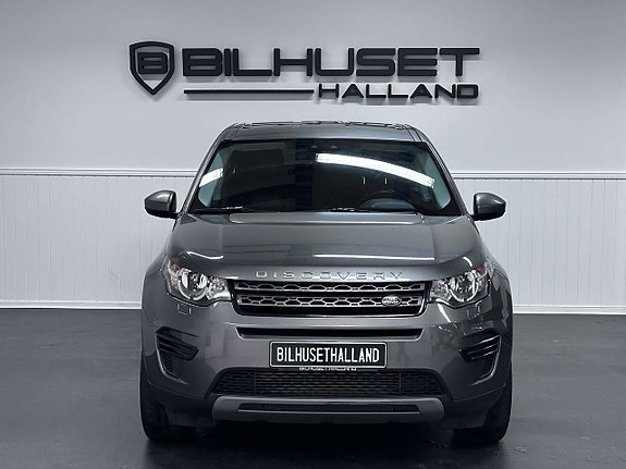 Land Rover Discovery Sport 3 of 5