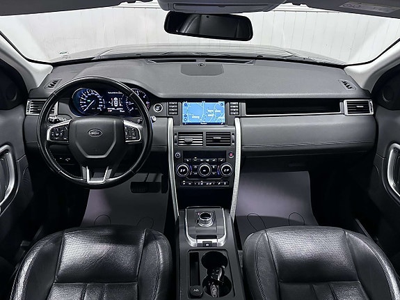 Land Rover Discovery Sport 12 of 25
